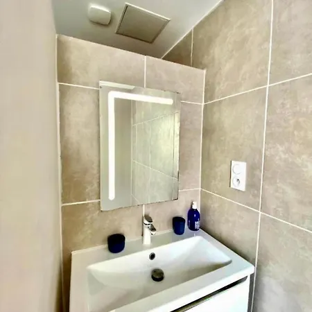 Appartamento Chez Joyce - T2 Cosy&moderne - Climatisé - Proche De La Cité Médiévale