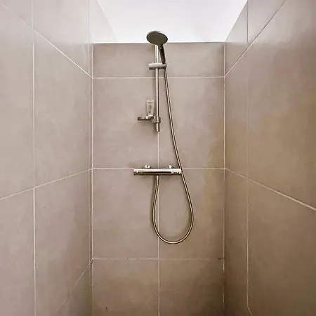 Chez Joyce - T2 Cosy&moderne - Climatisé - Proche De La Cité Médiévale